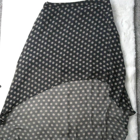 Forever 21 - High low sheer polka dot skirt - Size Large - Picture 2 of 7
